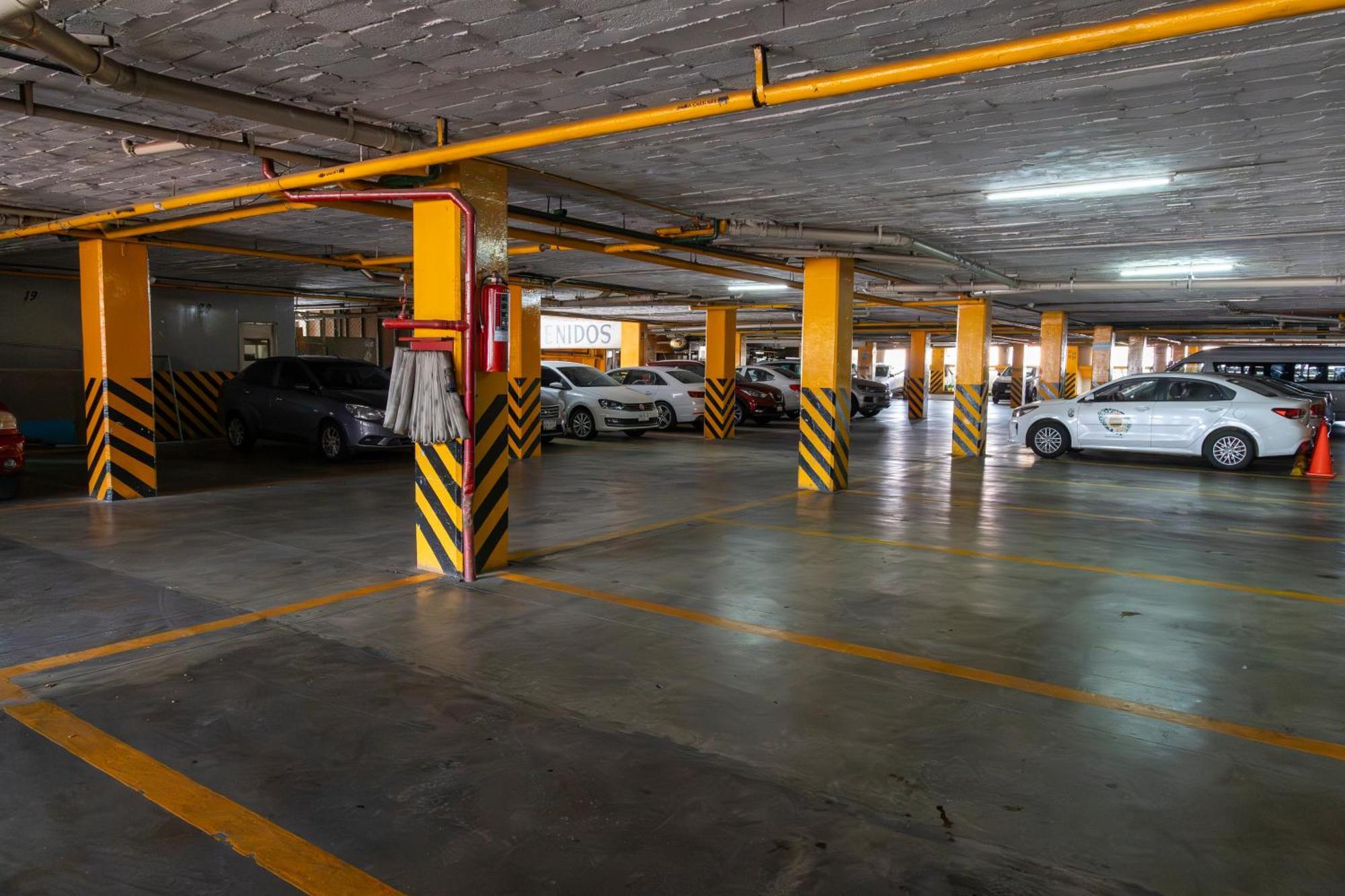 Plaza Uruapan Hotel מראה חיצוני תמונה