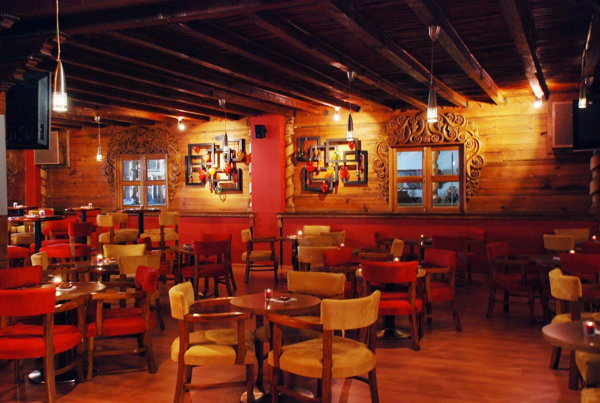 Plaza Uruapan Hotel מראה חיצוני תמונה